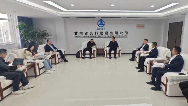 3月27日，順豐集團(tuán)一行到甘肅省交科建設(shè)有限公司考察調(diào)研，雙方就各自發(fā)展優(yōu)勢、未來合作領(lǐng)域與方向、促進(jìn)國企民企協(xié)同發(fā)展等方面進(jìn)行了深入座談交流。